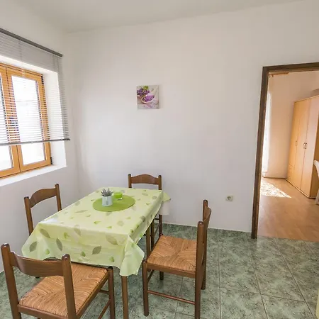 公寓 Ksenija 普利莫顿